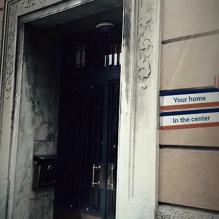 -genova- Your In The Center Daire